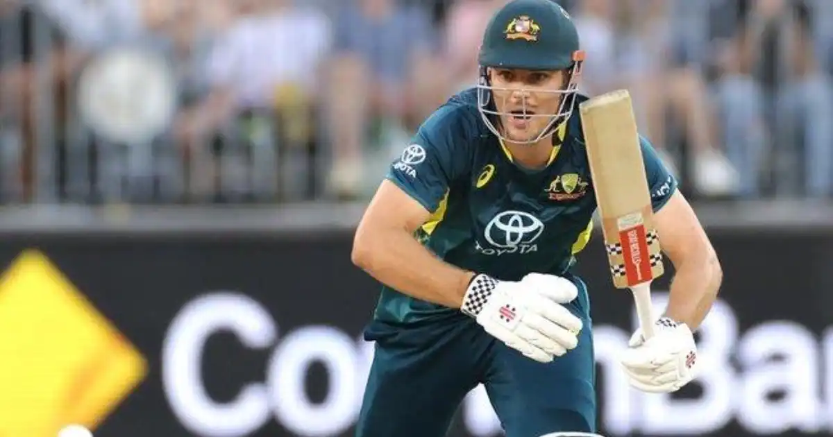 Aaron Hardie batting for Australia